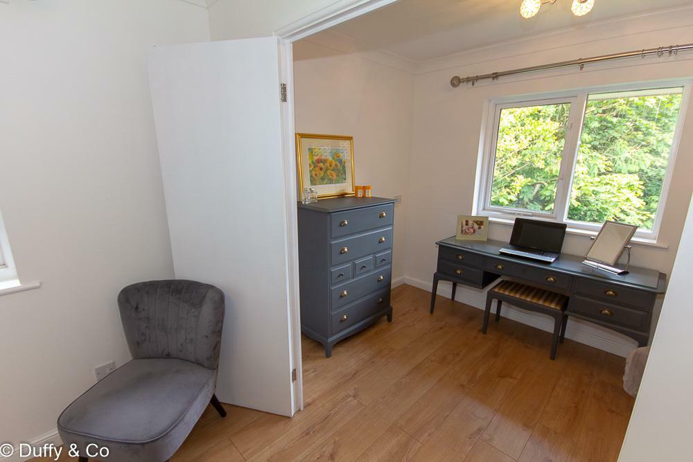 42 Clover Court-8.jpg