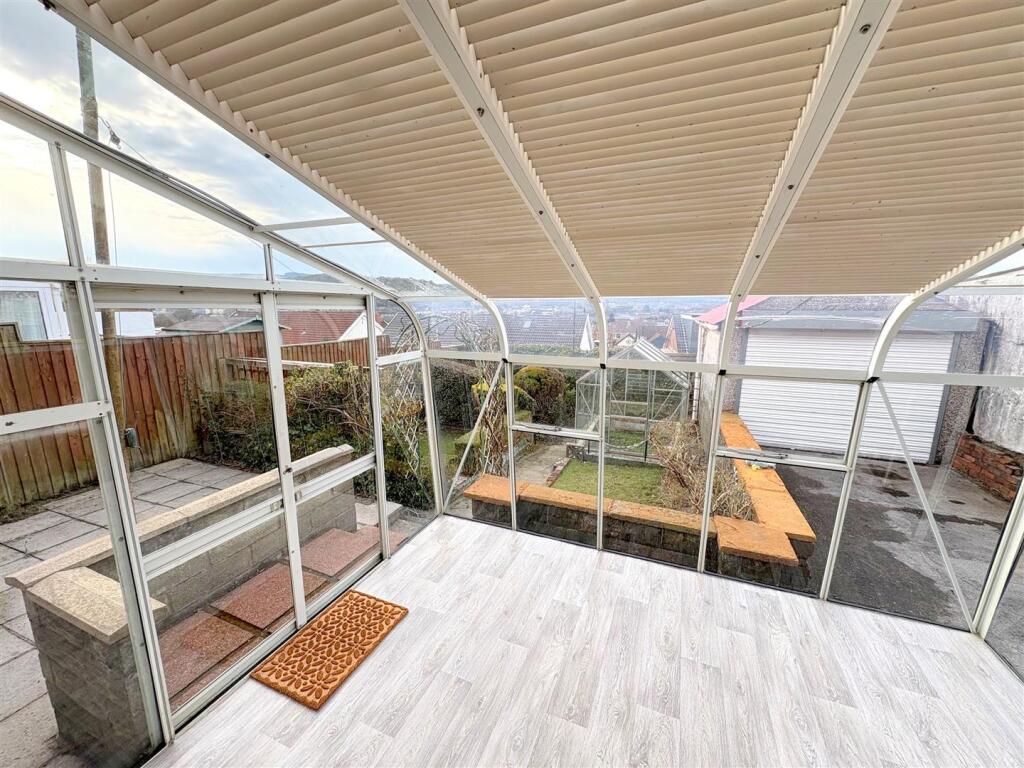 Lean-to