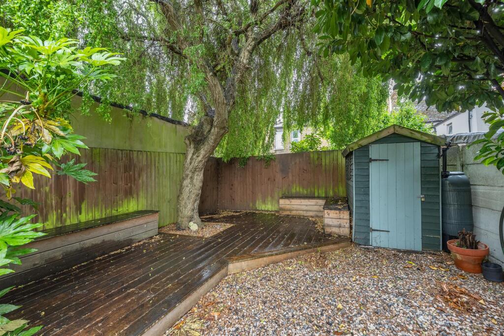 Colchester Road, E10
