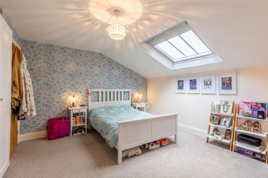 First Floor | Bedroom 1