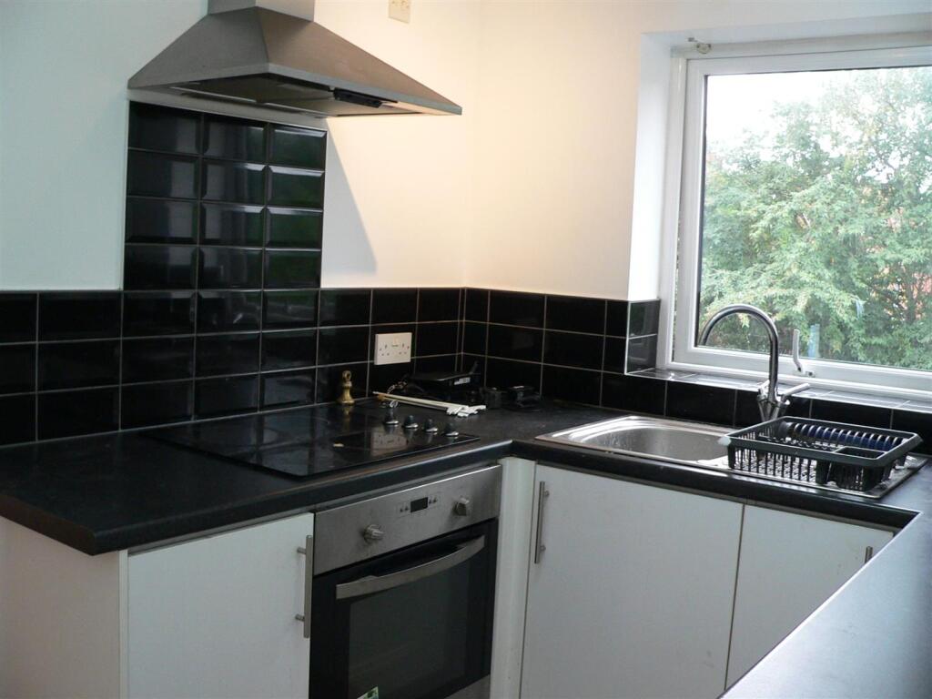 5 norfolk kitchen 2.JPG