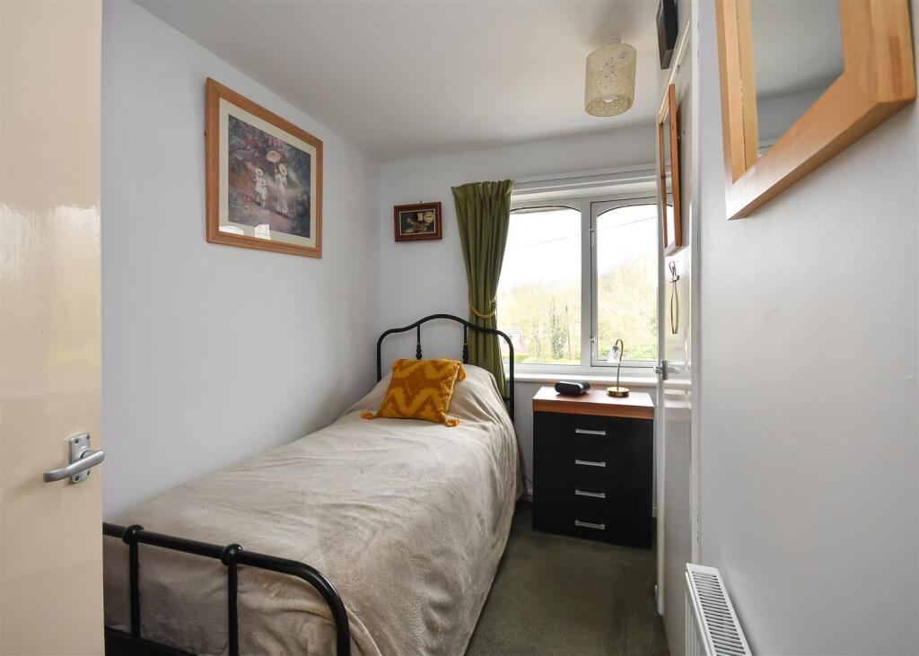 10 Battlefield Lane-Bedroom 3.jpg
