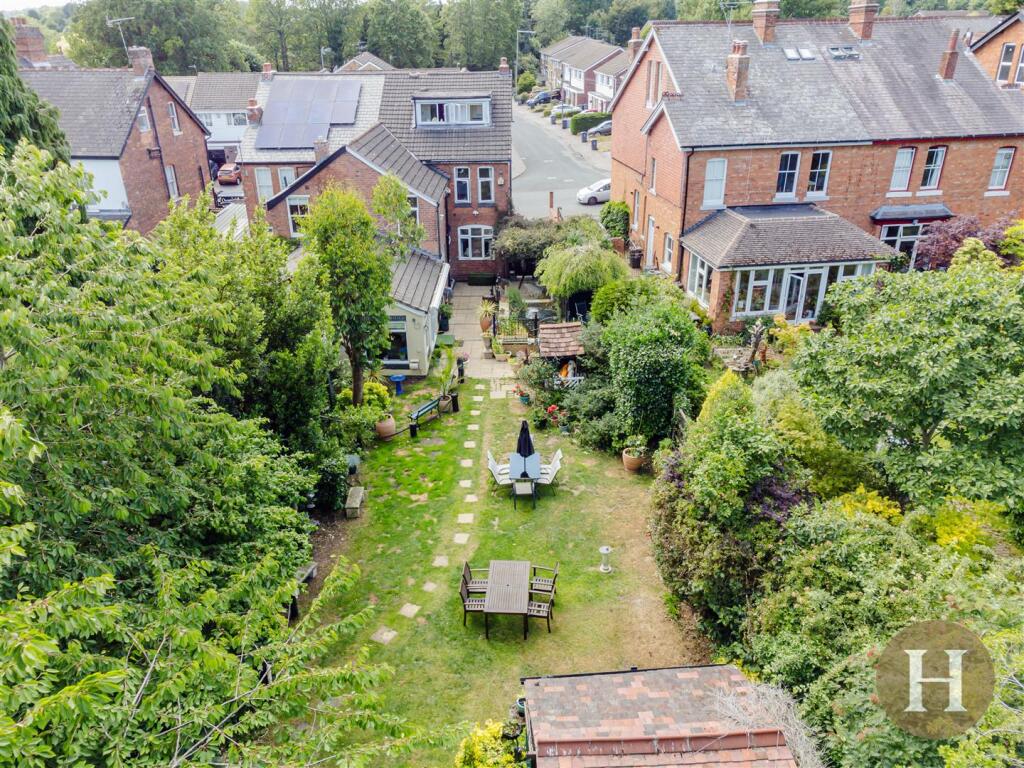 Hadleigh Estate Agents-77.jpg