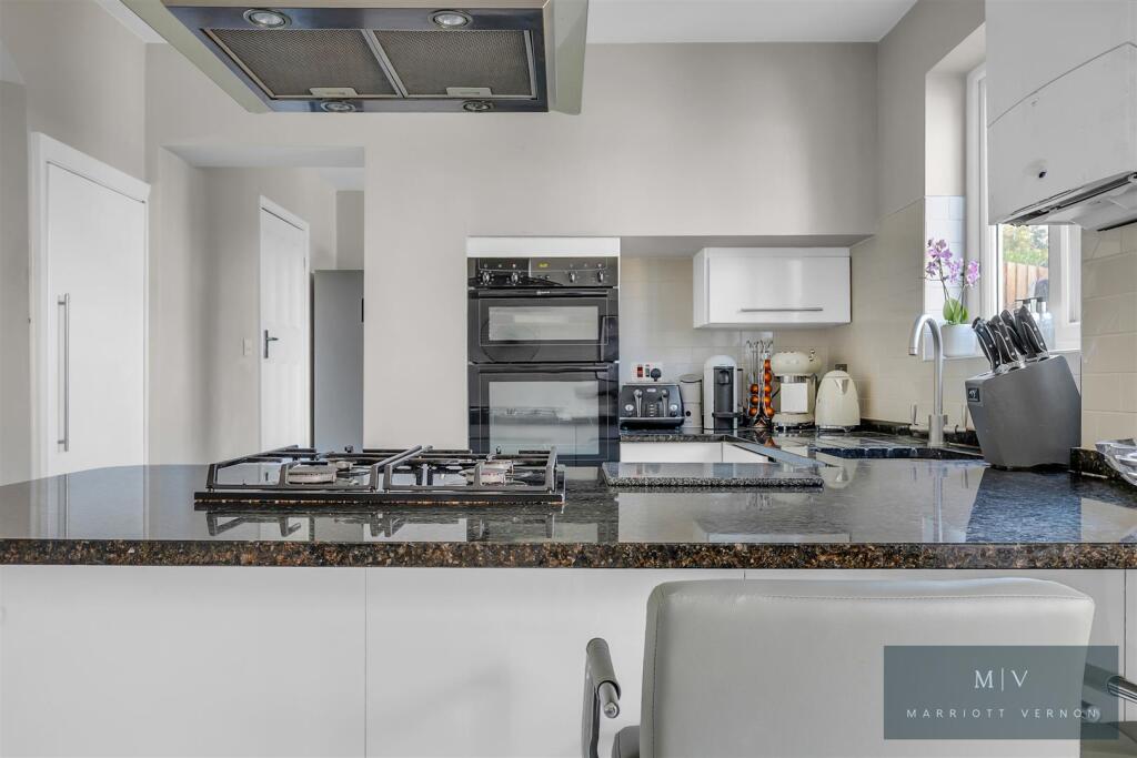 Purley Bury Avenue 63 MV-10.jpg