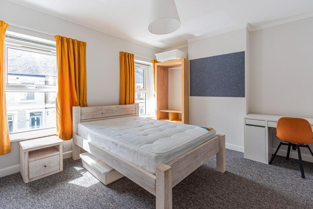 Treharris Street 103-12.jpg