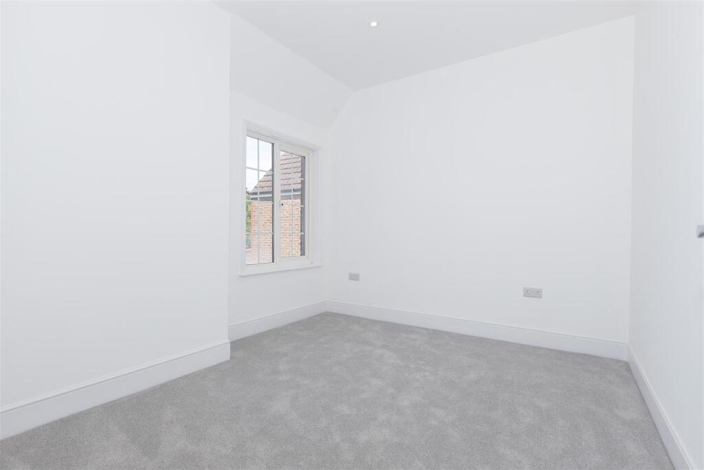 For Sale by Aspire Residential | Pembury  Road