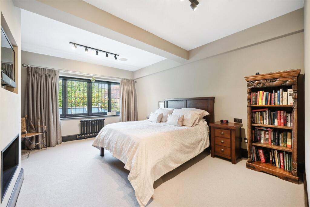 Primary bedroom
