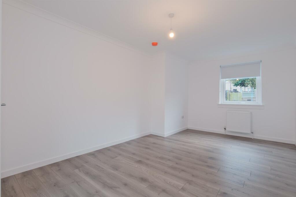 009-36 Earn Crescent, Wishaw ML2 0PE.jpg