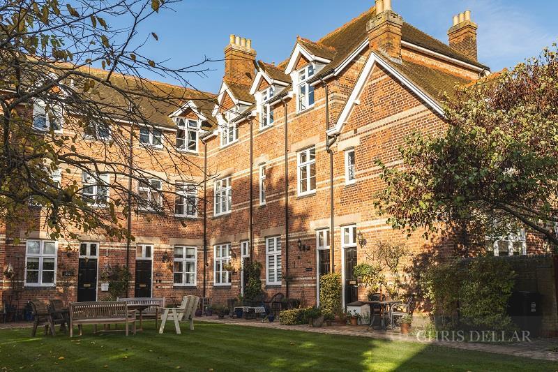 5 St Francis Close WM-1.jpg