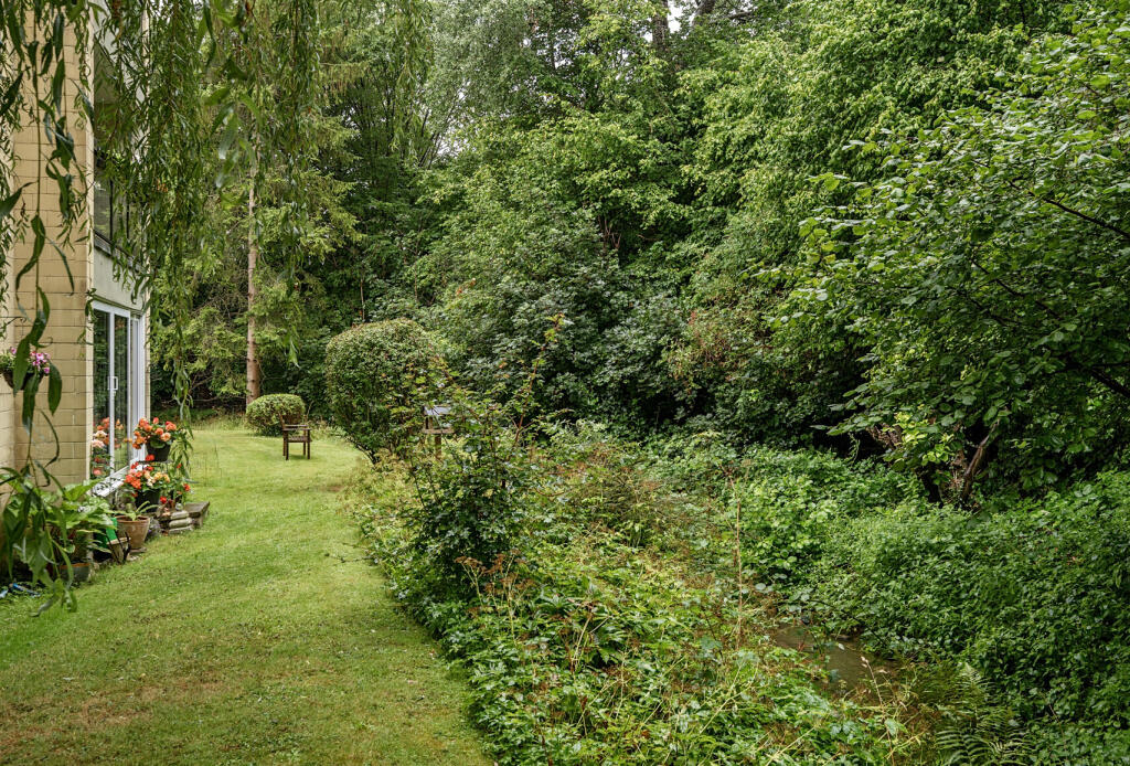 1330347-4-6888b4c...