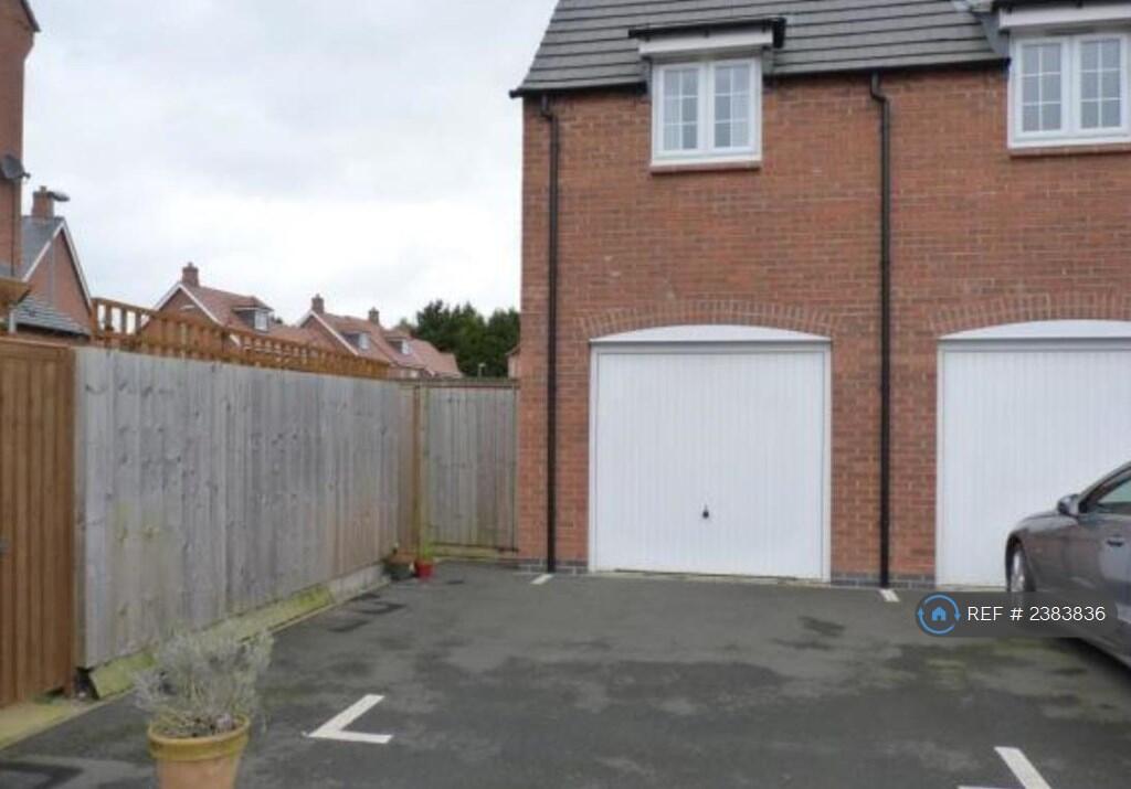 Garage &amp; Parking