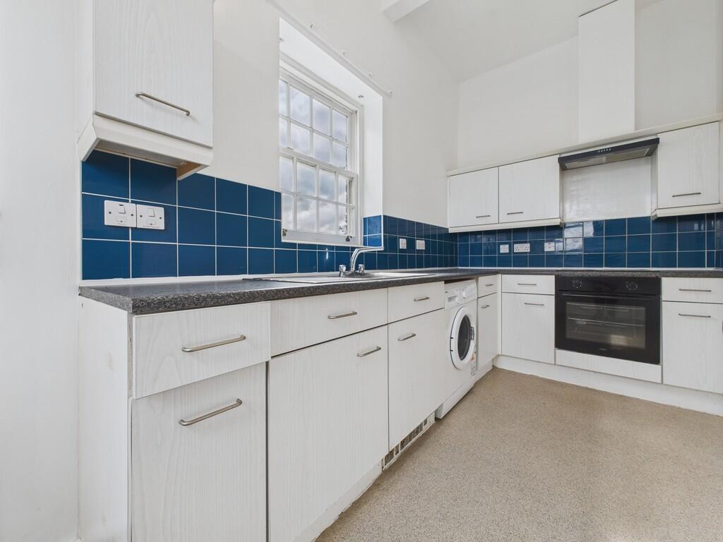 CAM04273G0-PR0163...