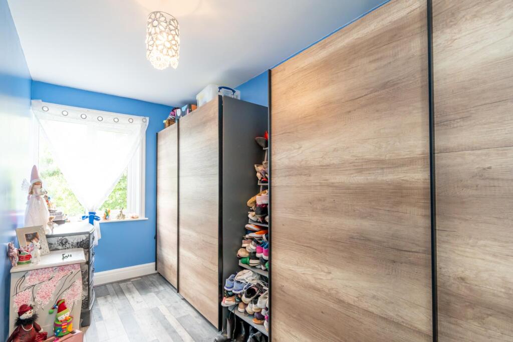 Bedroom 2 Dressing Area.jpg