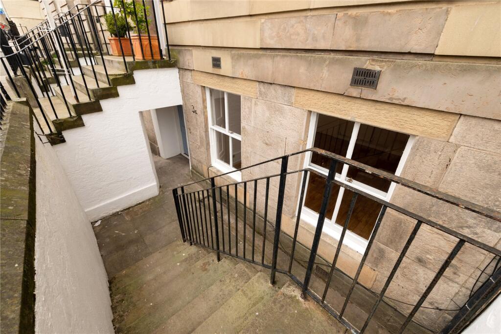 Wellington Place. 71