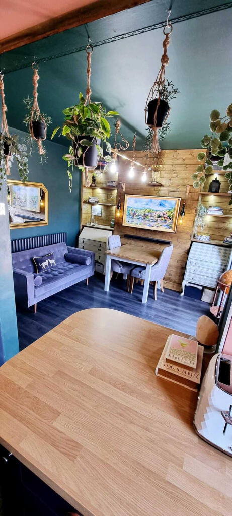 dfb553d8-343c-43e5-b75b-213752fd4e48