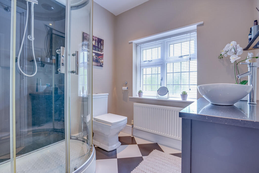 Ensuite