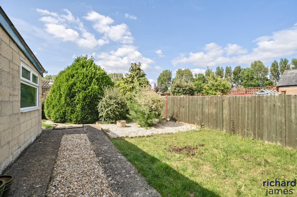 8d3ef69752cf412b827d13dc134a5724