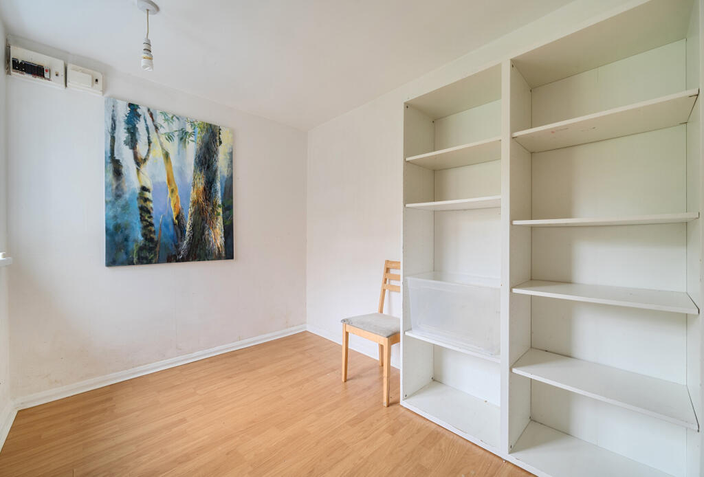 1370017-9-68f8f75...