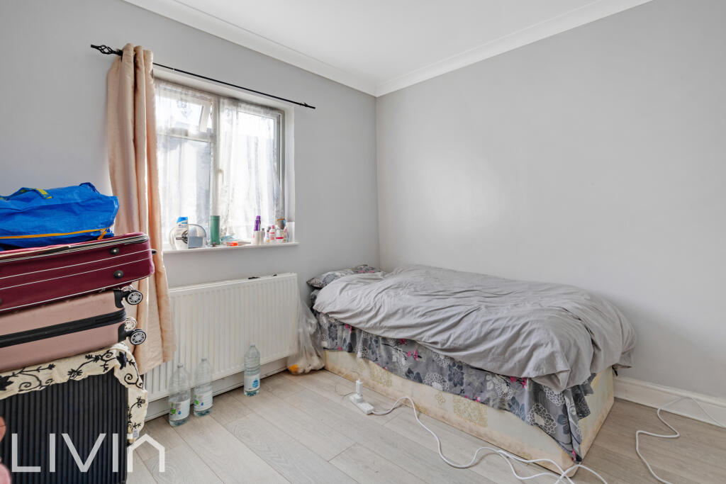 GLOUCESTER ROAD 184, GFF -16