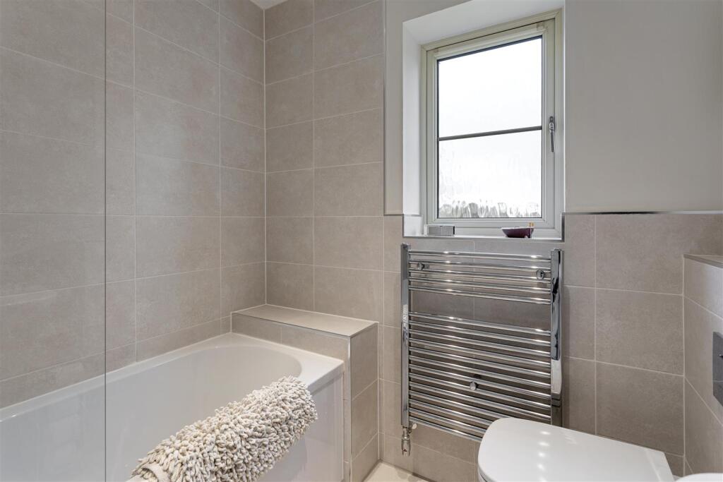 11_Farefield_Close_15.jpg