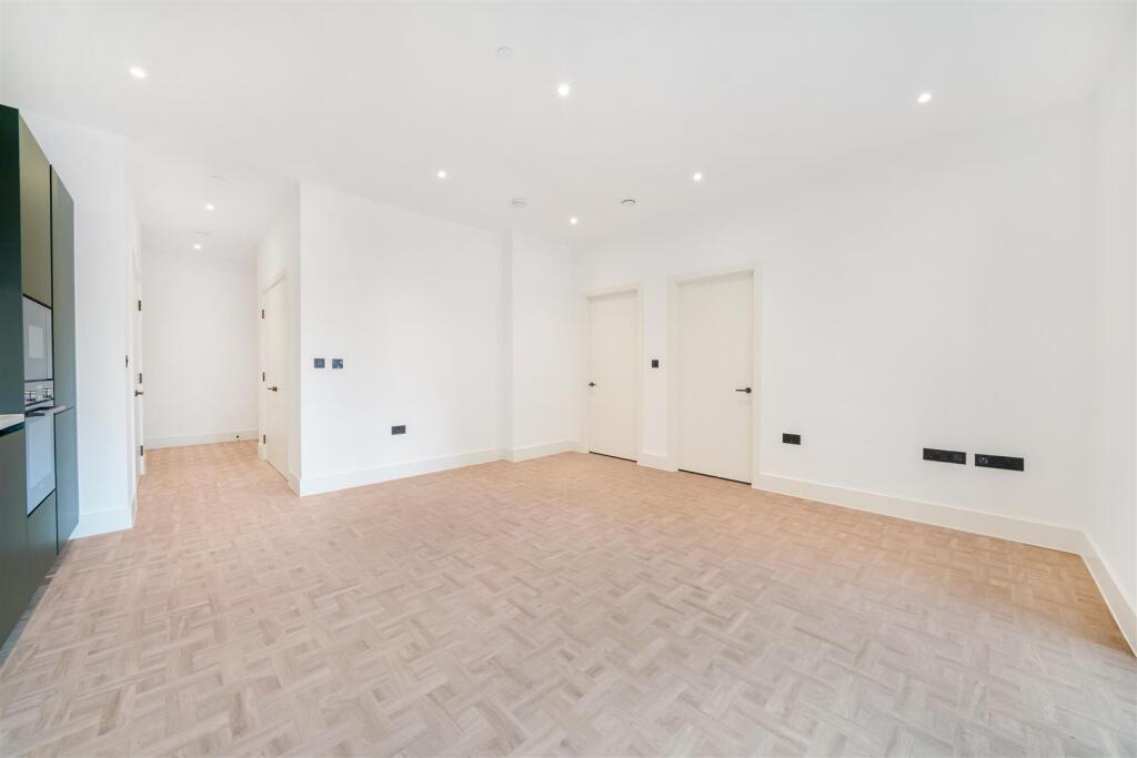 2 Viridis Apartments, 1 Monarch Square - T1gZPynvE