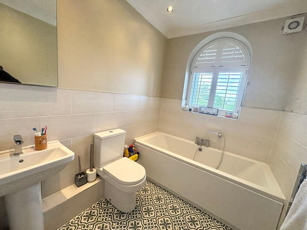 family bathroom 