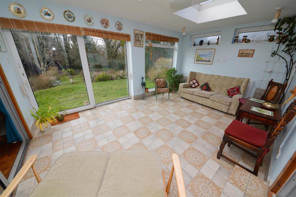 Conservatory / Sun Room