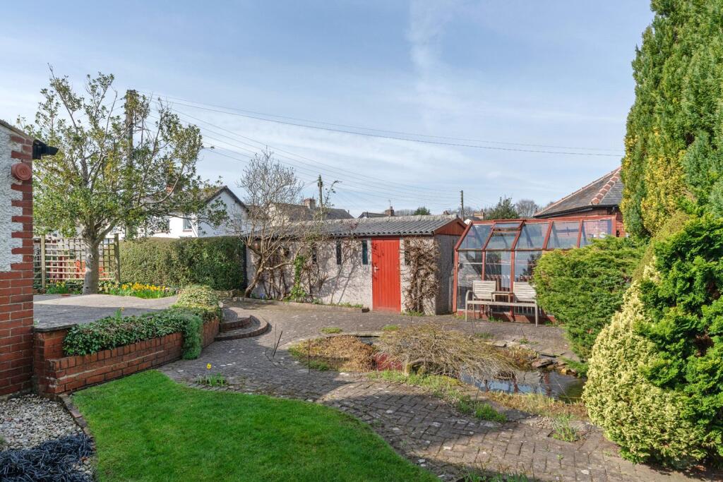 Rear Patio/Garden