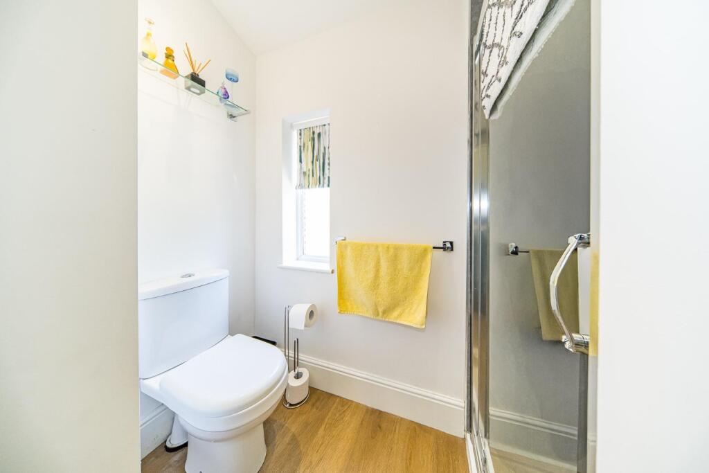 116 st james road gf shower room.jpg