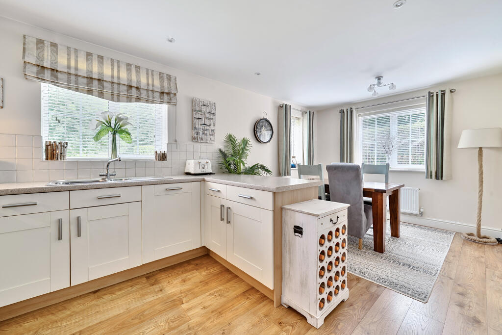 1315290-11-685d2f23ab0f6
