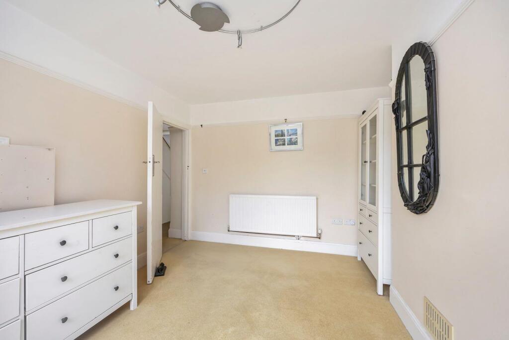 Applesham Avenue 25 DINING ROOM 2B.jpeg