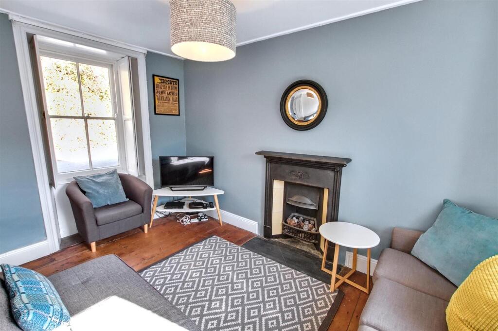 Bedroom 2/Sitting Room