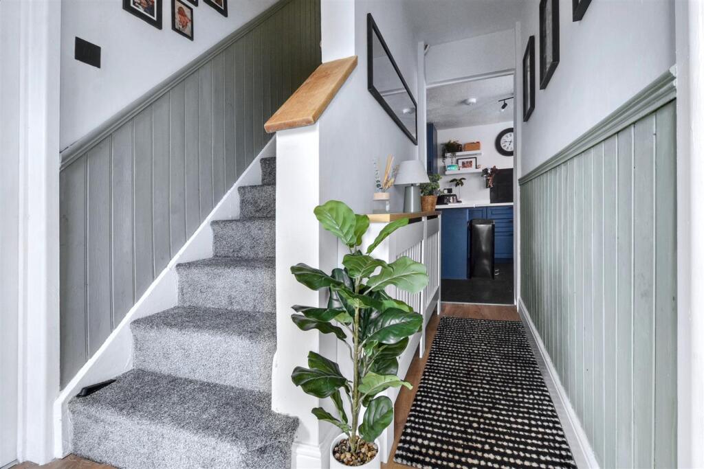 Entrance Hall_2 copy.jpg
