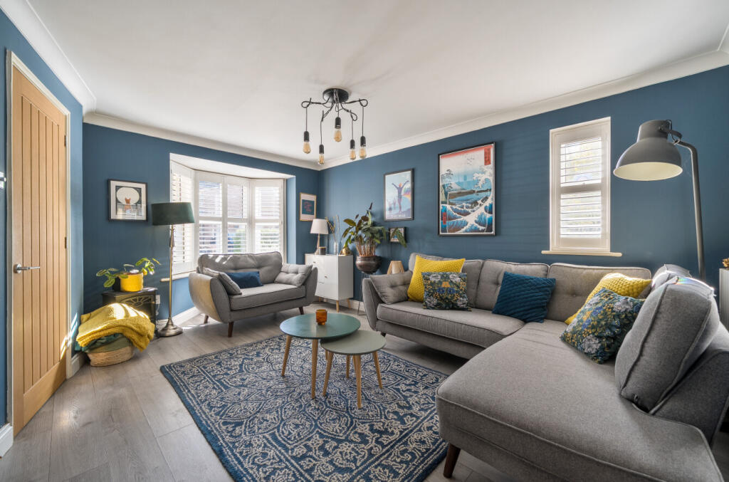 1362833-6-68e3a02...