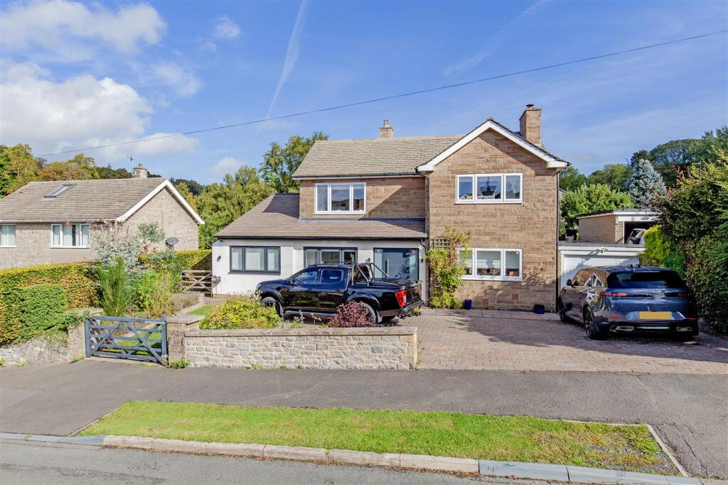 Front External-1.jpg