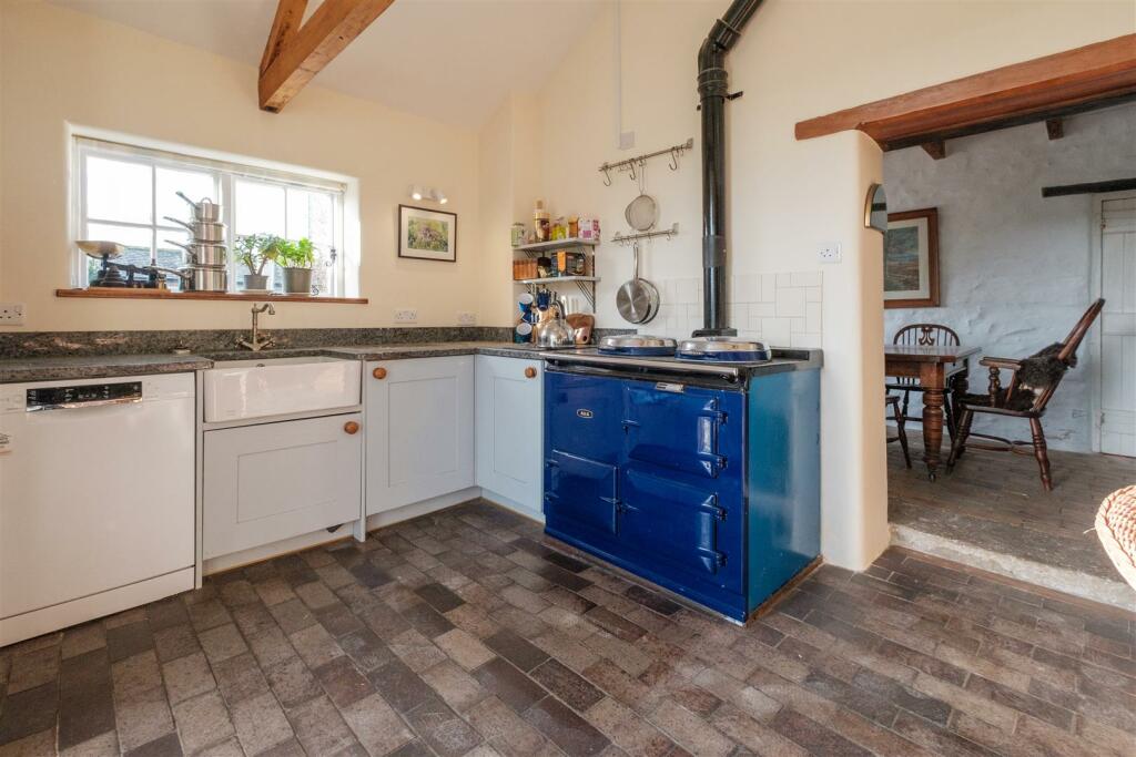 Parry_Wills Tenement Trehan-30.jpg