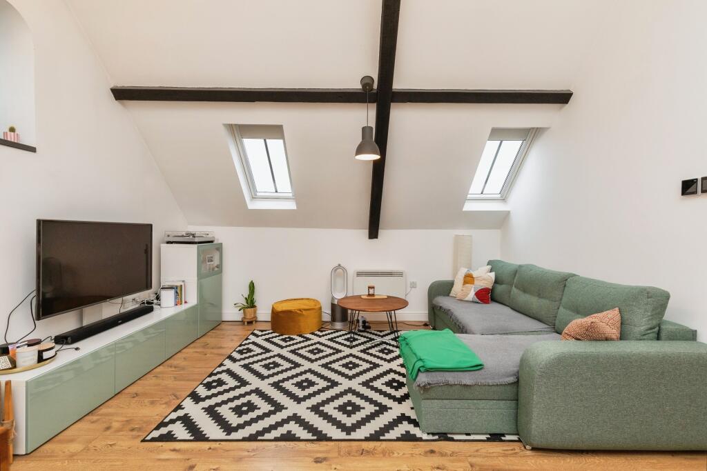 Kitchen / Living Room 2