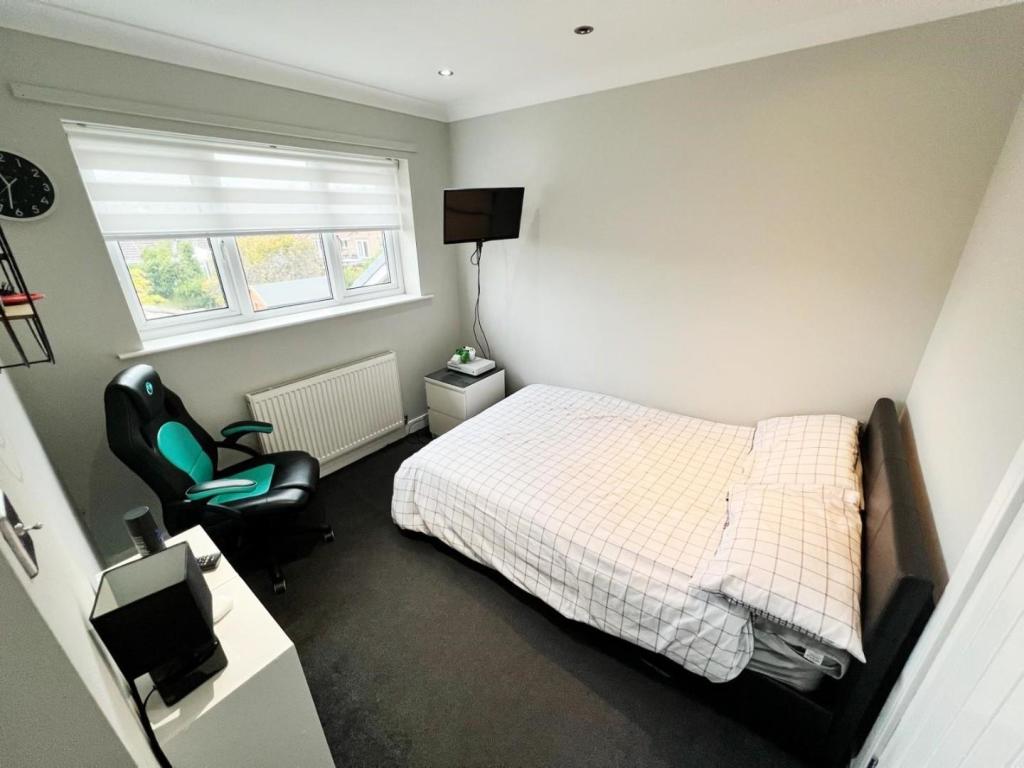 Bedroom 2.jpg