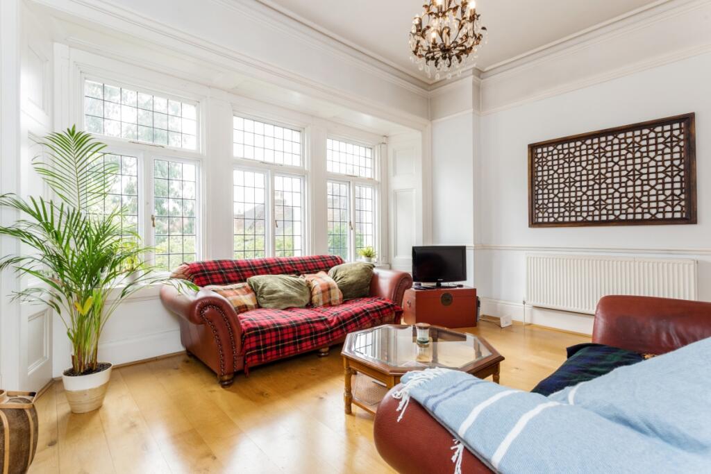 Flat 5, 75 West H...
