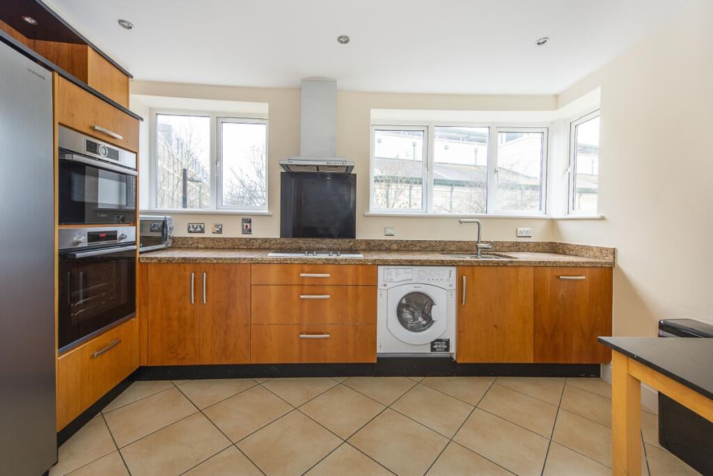 birchwood-house-4...