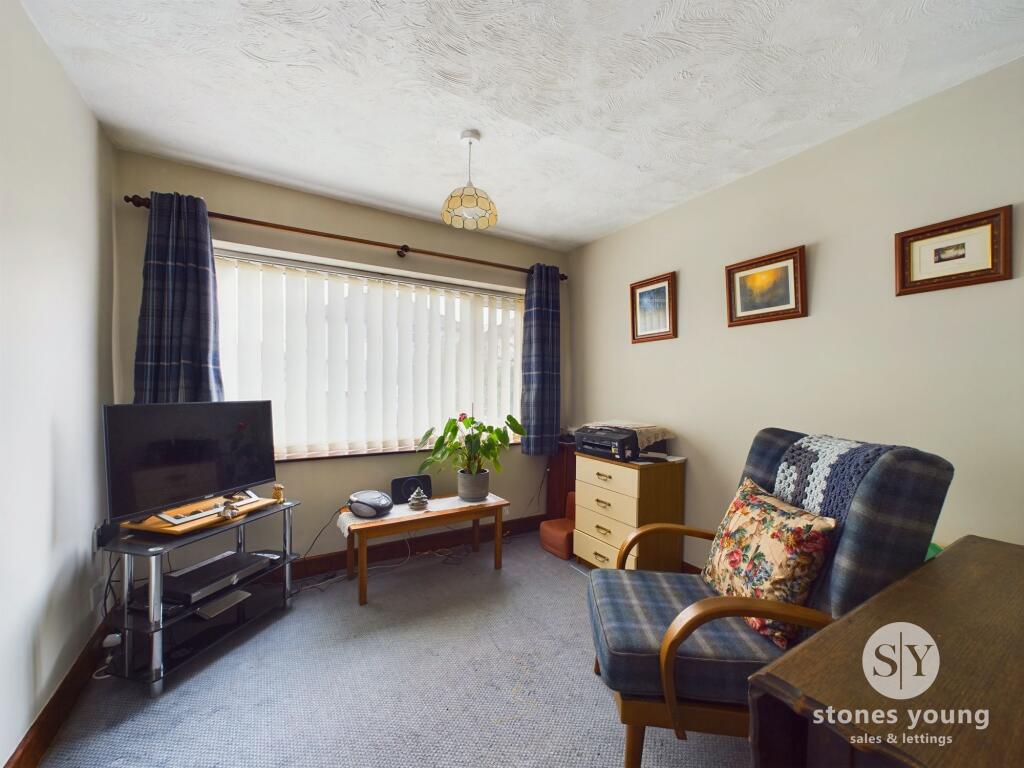Reception Room/Bedroom 4