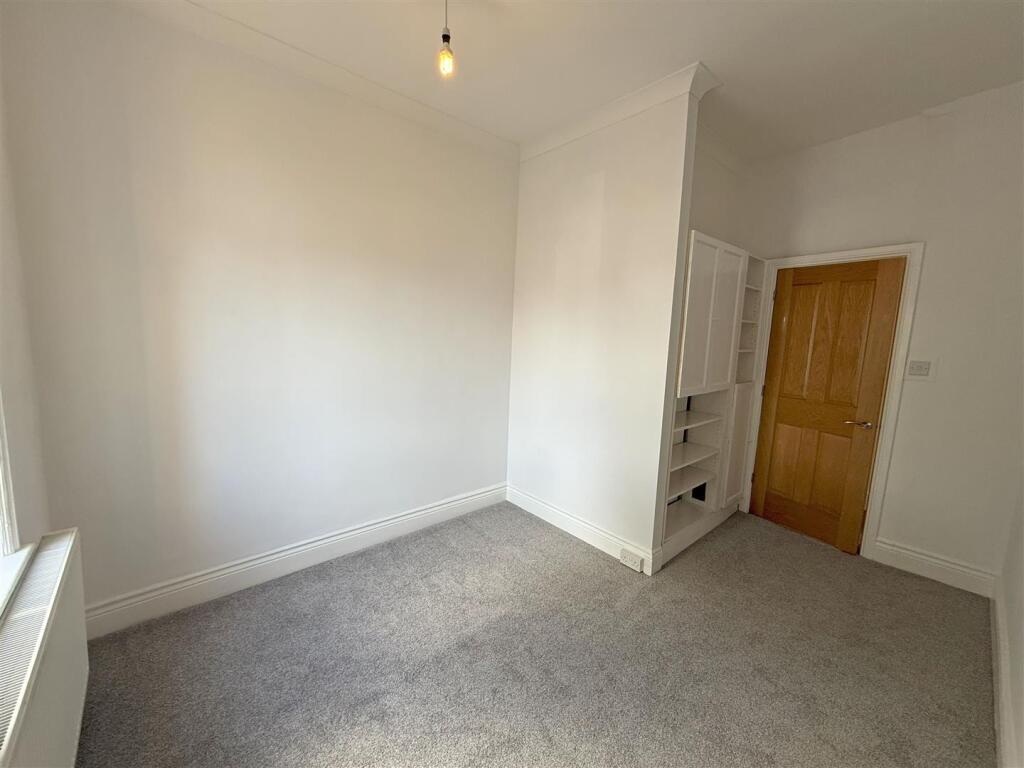 Bedroom 2.jpg