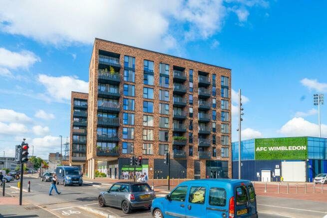 lister extwerior.jpeg