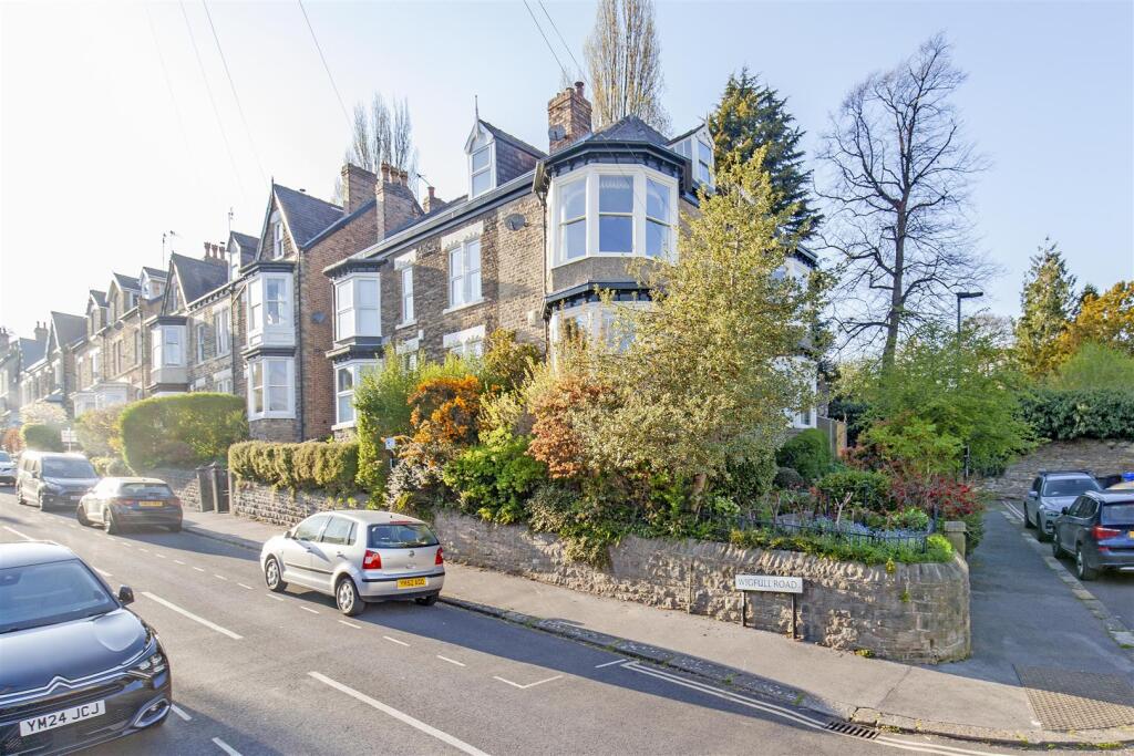 Front External-2.jpg