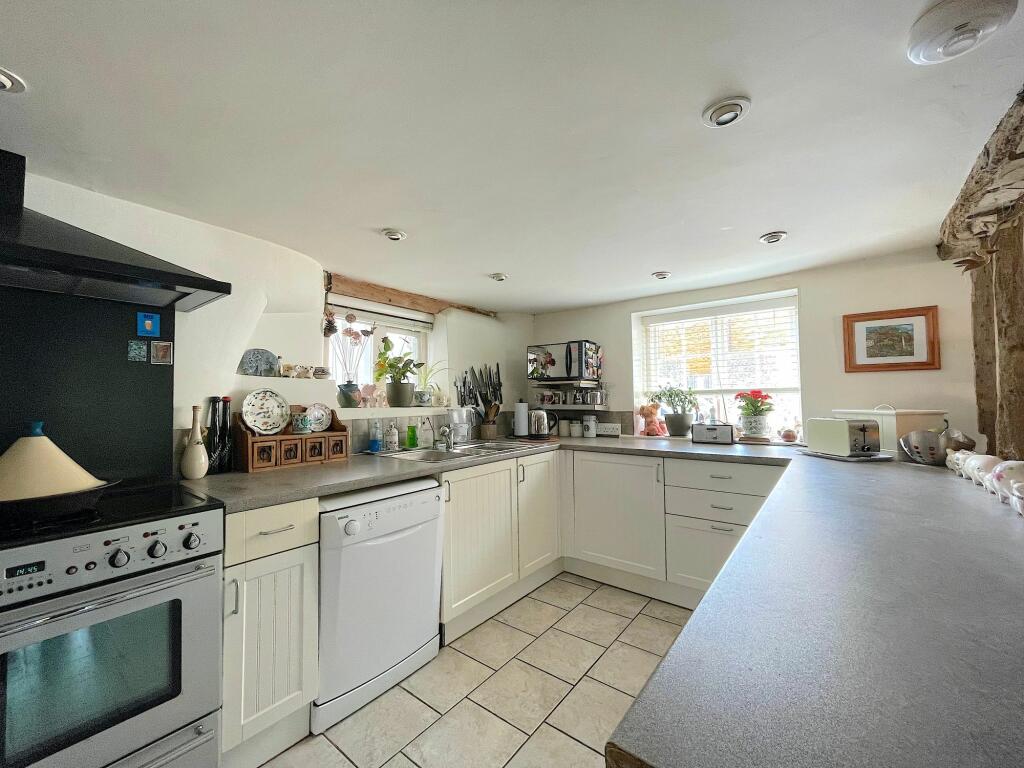 Kitchen (2)