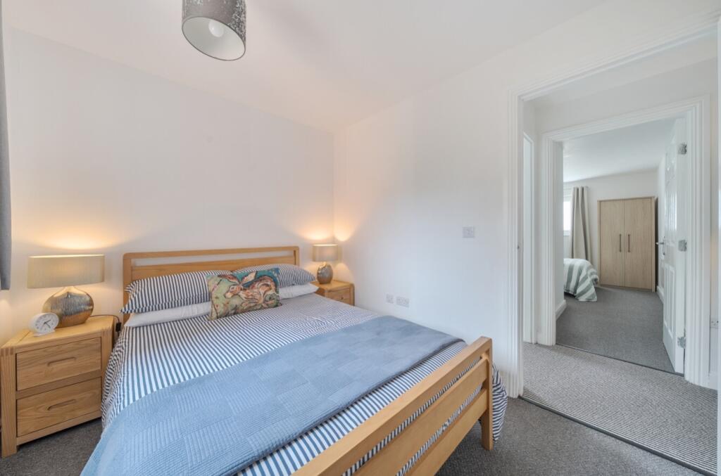 1333702-5-6890e540aa733