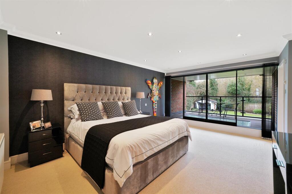 22 Littleton Crescent - E3NHUdVbnbVRgDtZFmhl.jpg