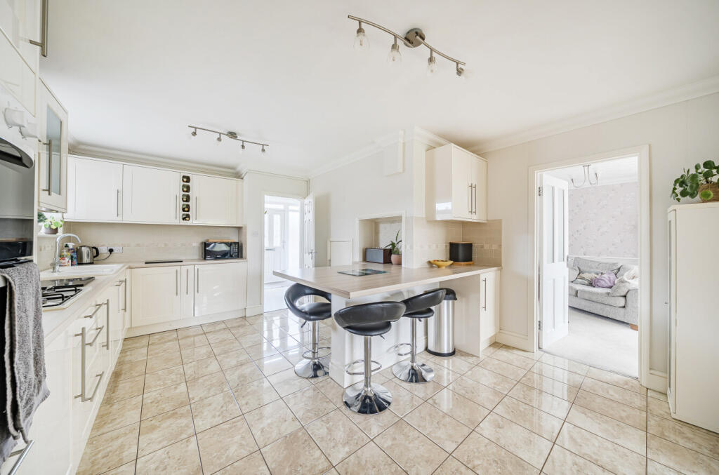 1363272-24-68e7df...