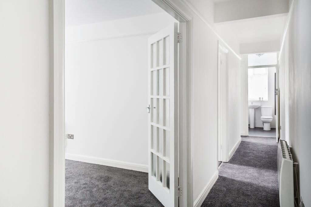 Hallway.jpg
