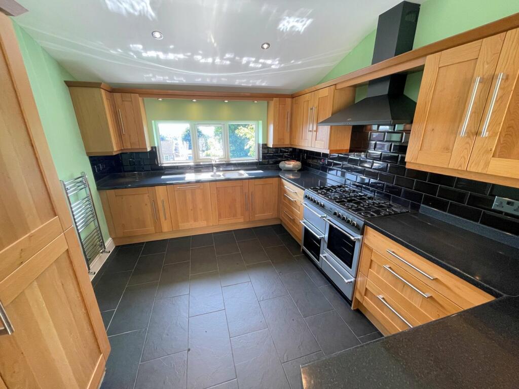Fitted Kitchen